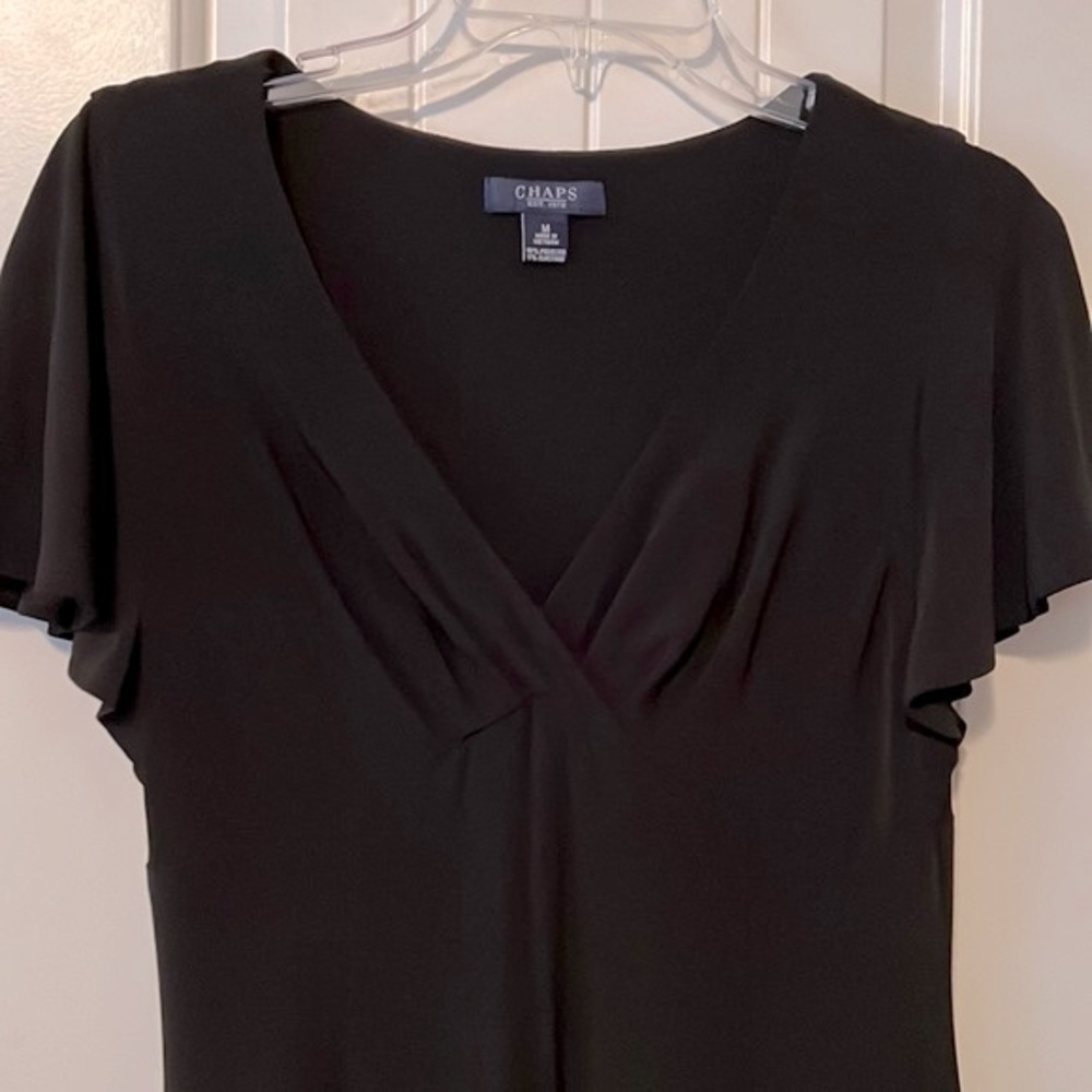 Like new! Chaps short sleeved v-neck flare dress